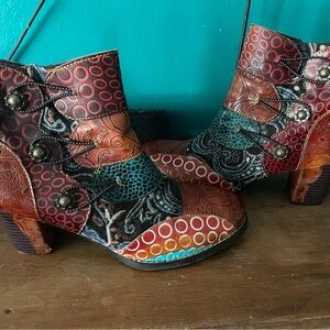 Stylish Patterned Ankle Boots